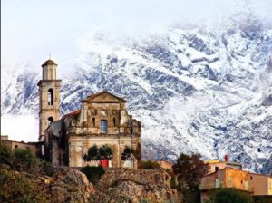 Les montagnes corses et les loisirs associés