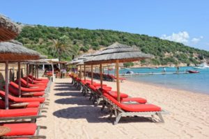 Maora Beach – Restaurant à Bonifacio